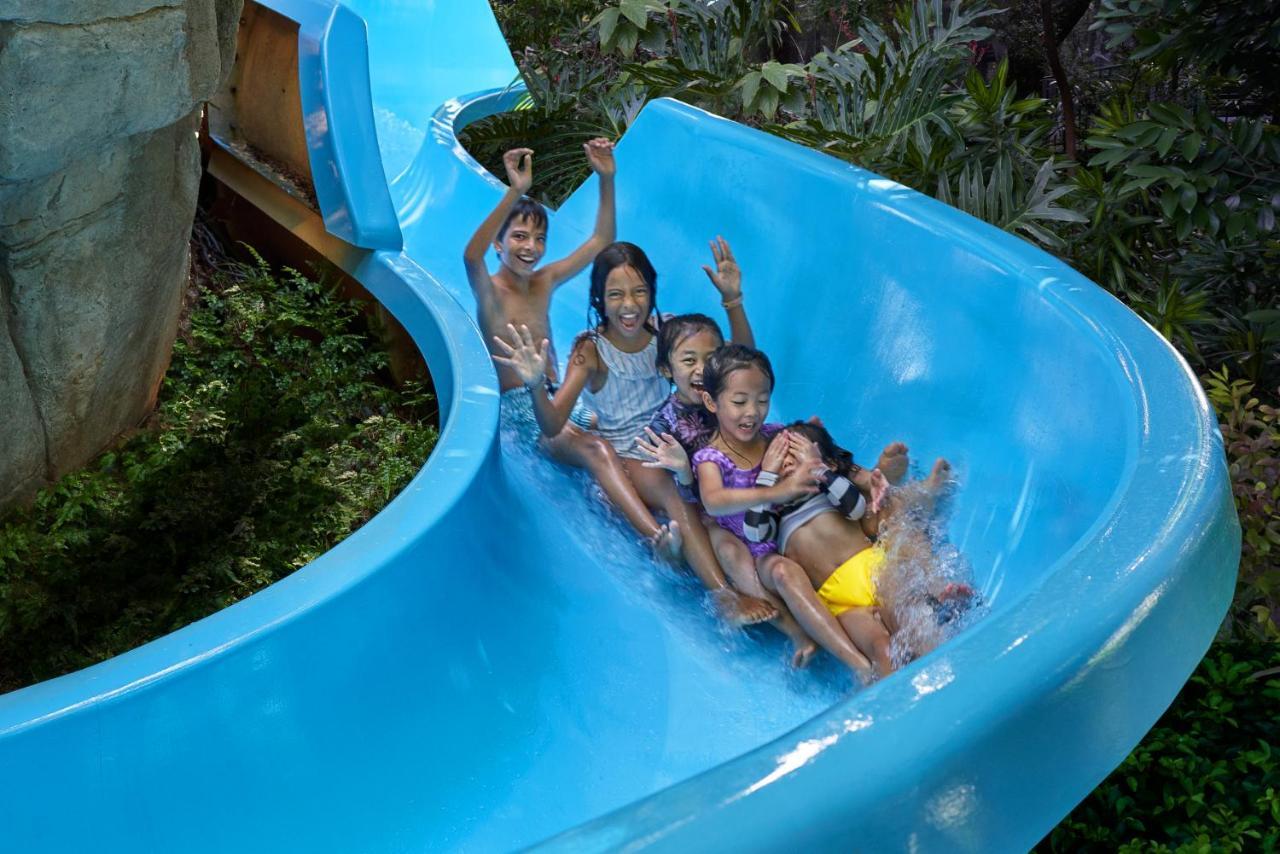 Hotel Grand Lapa Macao Exterior foto Children on a water slide