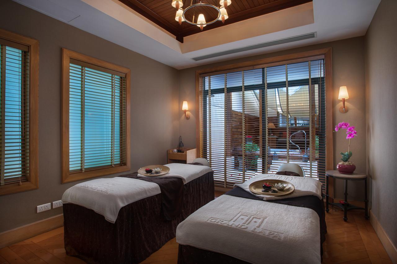 Hotel Grand Lapa Macao Exterior foto Spa at The Westin