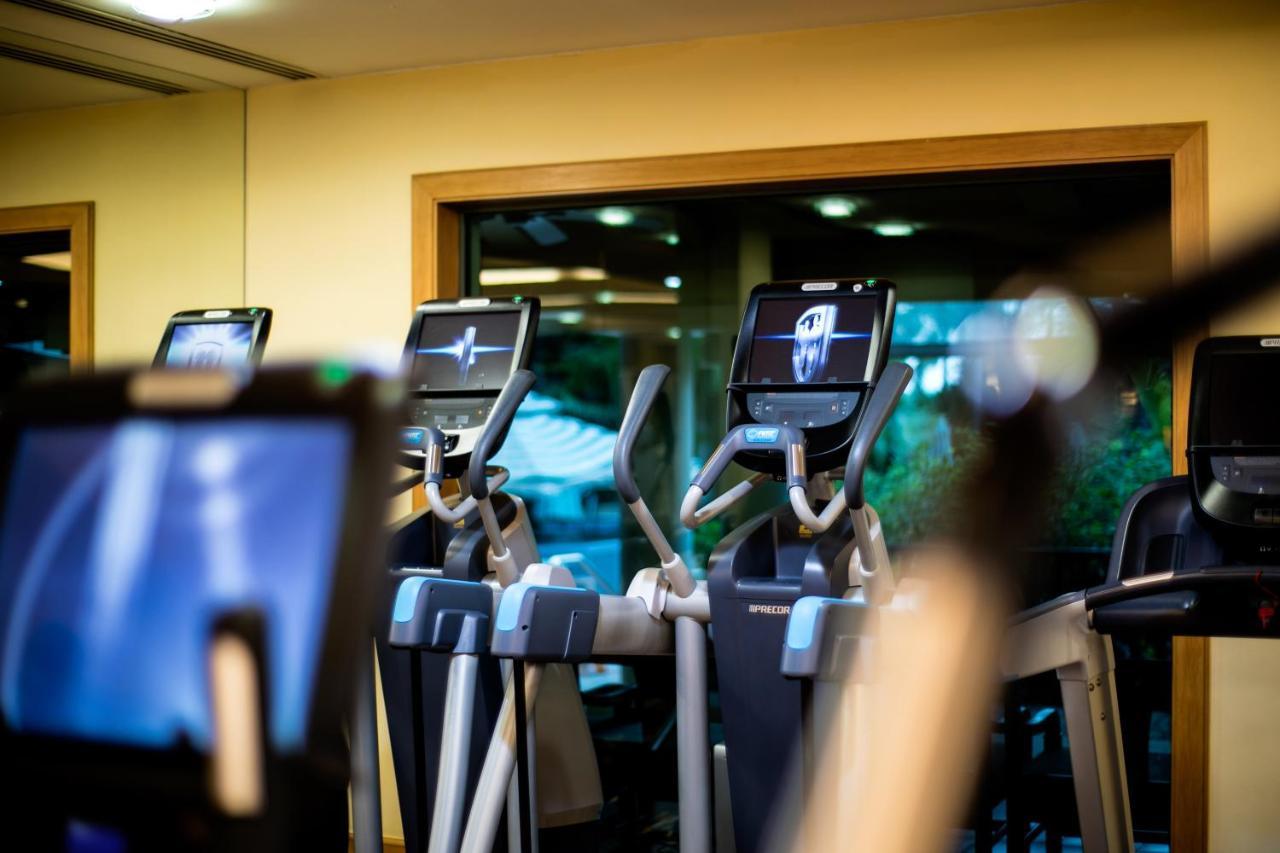 Hotel Grand Lapa Macao Exterior foto Elliptical cross trainer